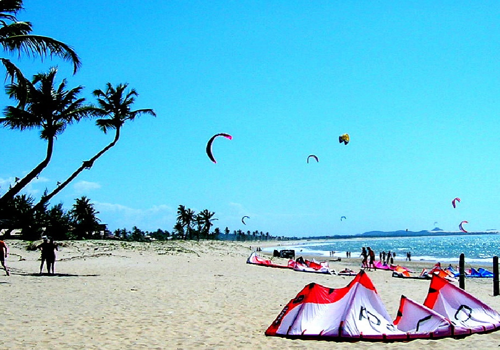 kite surfing at tropical beach