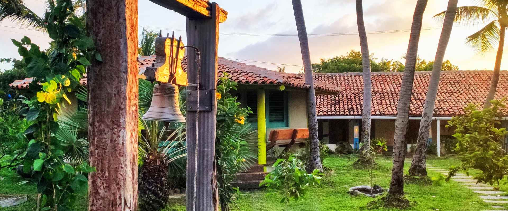 Entrance view of Convento Arcadia, Atins