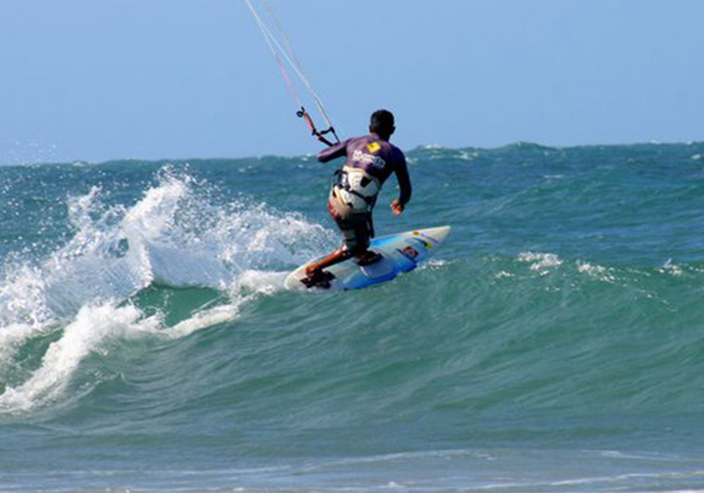 kite surfing